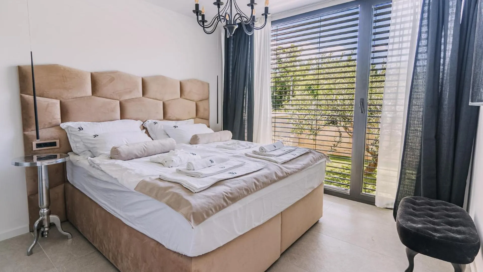 Villa Santa Barbara Privlaka  Kroatië